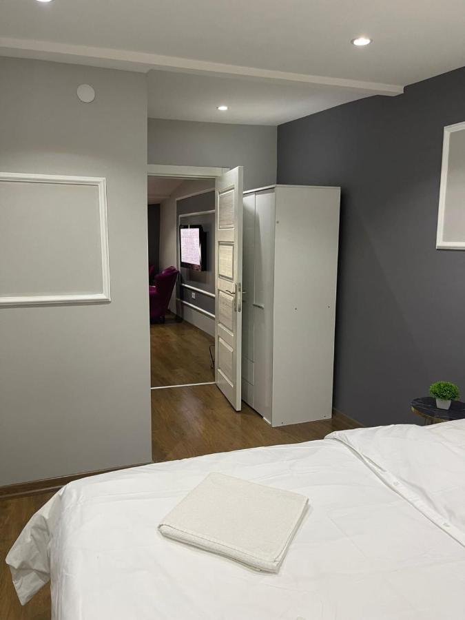 Smf Suites 1+1 4 Istanbul Bagian luar foto