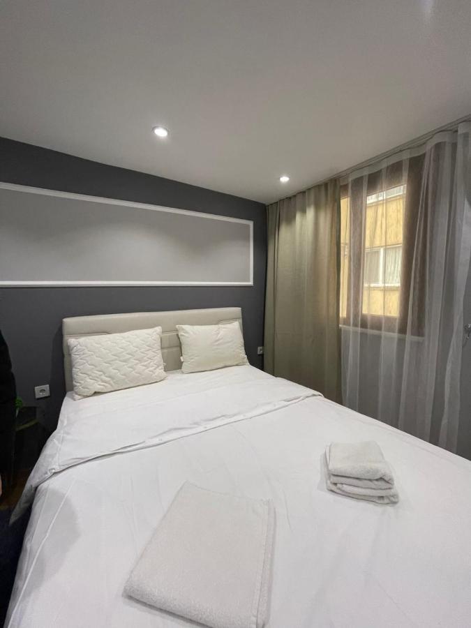 Smf Suites 1+1 4 Istanbul Bagian luar foto